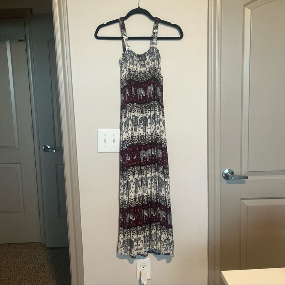 Elegant Black and Burgundy Maxi Dress